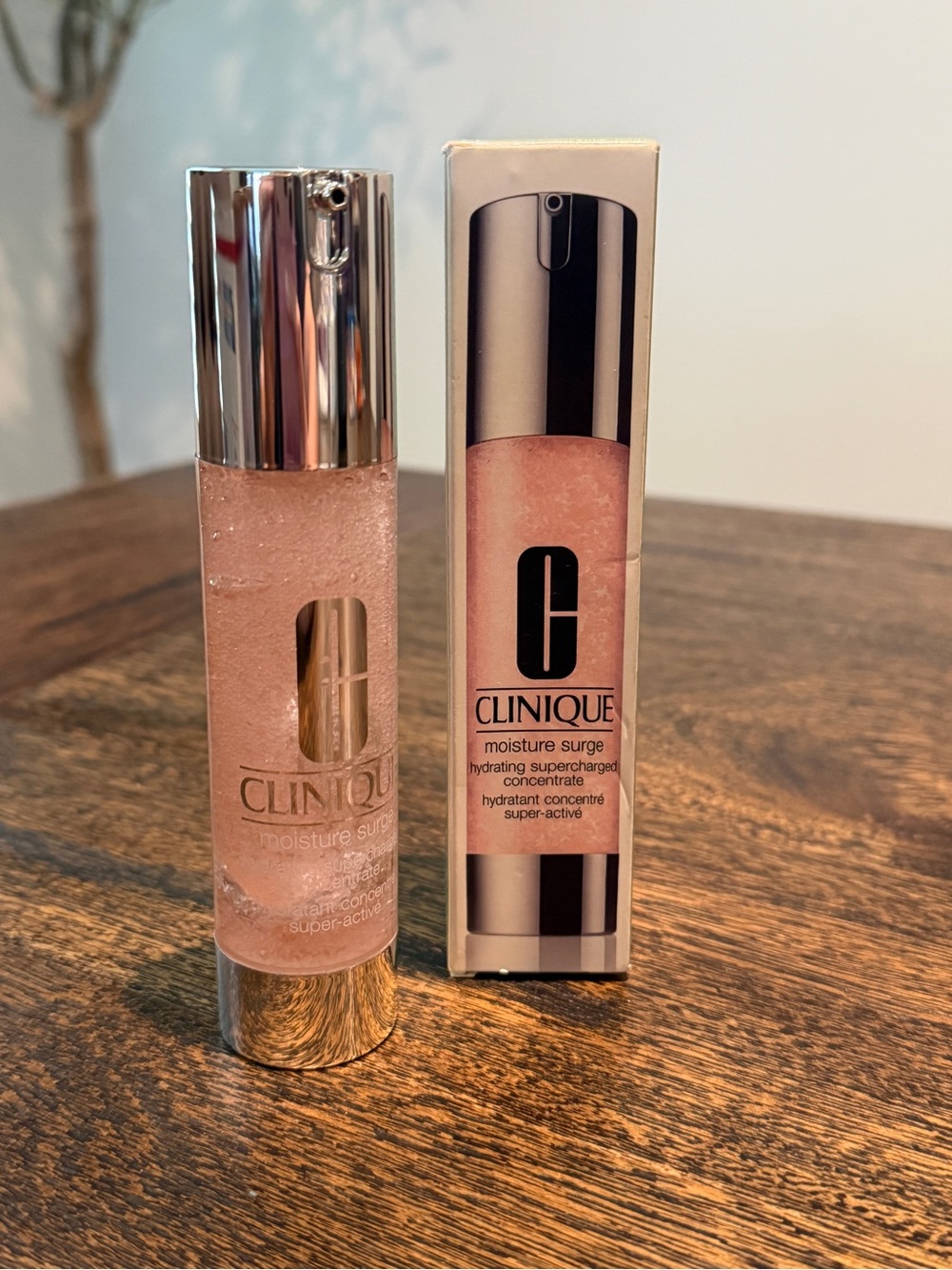 Clinique Moisture Surge Hydrating Concentrate